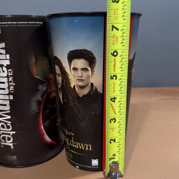 The Twilight Saga Eclipse & Breaking Dawn part 2 collectible Edward & Jacob - Picture 8 of 11